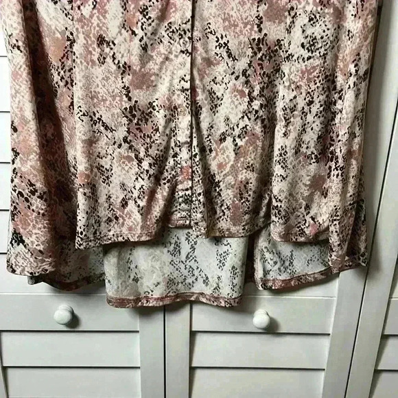 Knapp Studio Snakeskin Sleeveless Button Down Hi-Low Flounce Hem Top Size XL - Picture 5 of 7